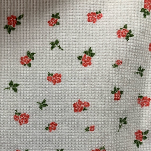 Aritzia Talula Flower Waffle Hoodie - Picture 4 of 7